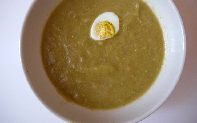 Крем — суп из зеленого стручкового горошка