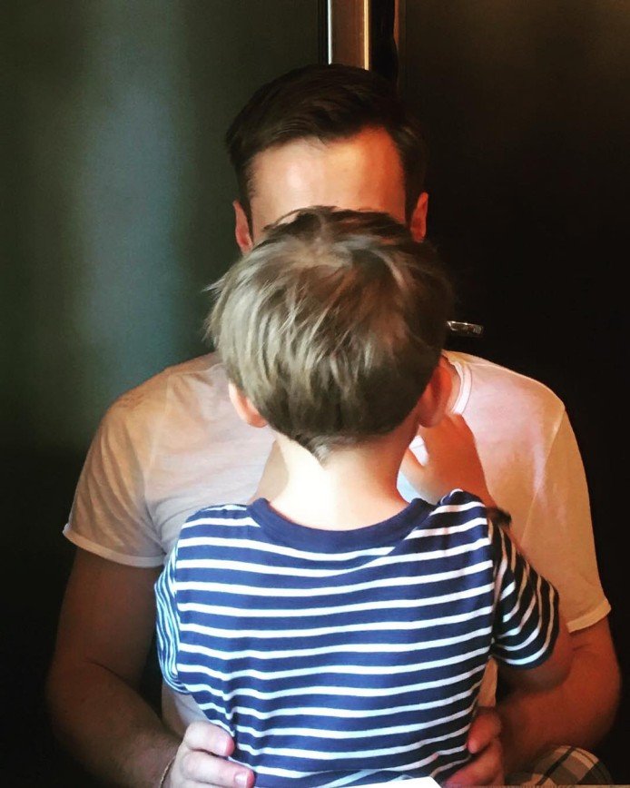 «Папа, помолчи минутку»: Дмитрий Шепелев показал любимое фото с сыном