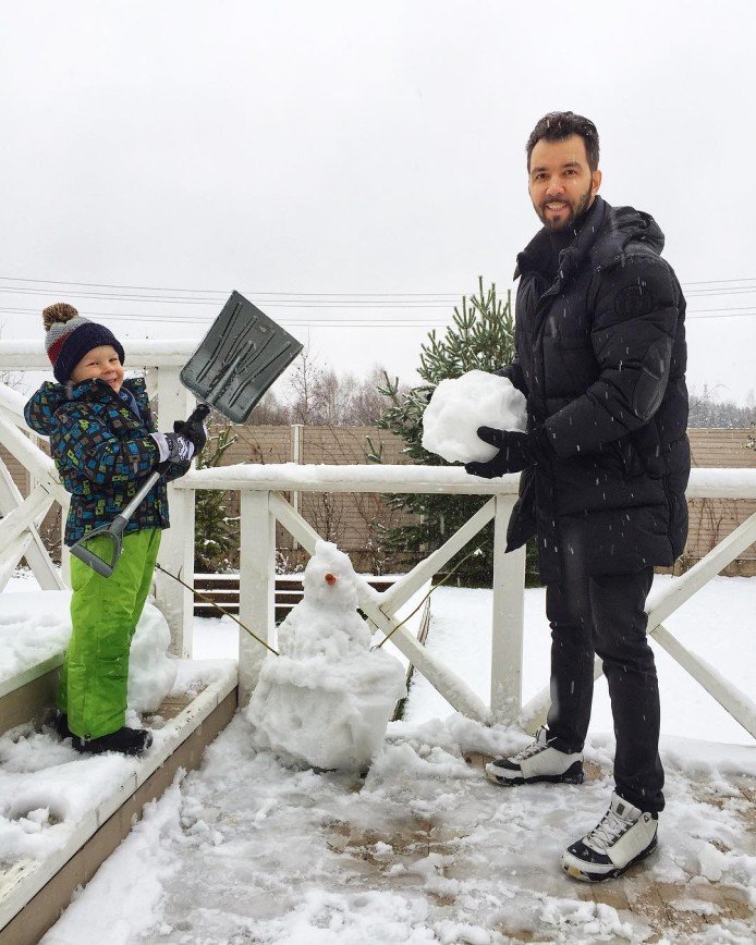 «Снегобаба»: Денис Клявер похвастался семейным творением