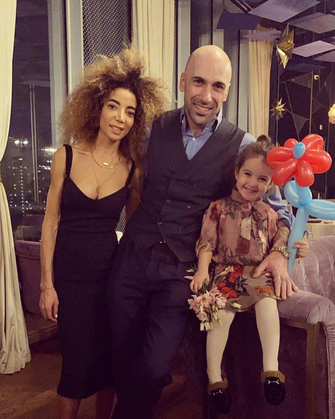 Евгений Папунаишвили с женой и дочерью