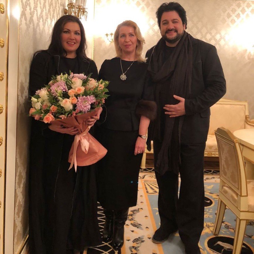 Светлана Медведева посетила оперу "Манон Леско" с участием Анны Нетребко