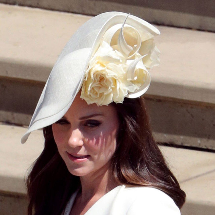"Все дело в шляпках!": Кейт Миддлтон пришла на королевскую свадьбу в прежнем наряде