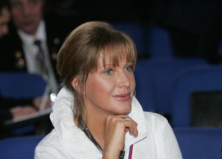 СМИ: Елена Проклова попала в реанимацию