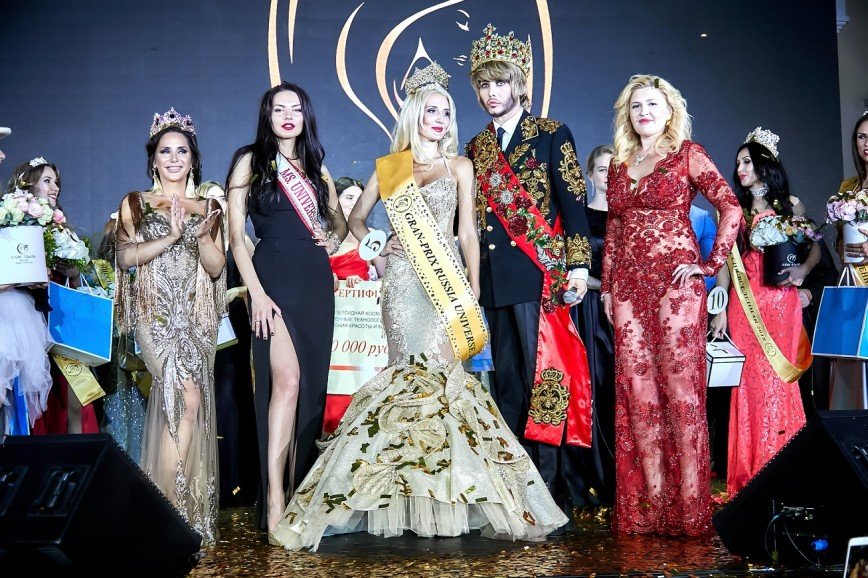 Сергей Зверев оценил замужних красавиц на конкурсе «Миссис Россия-Вселенная - 2018»