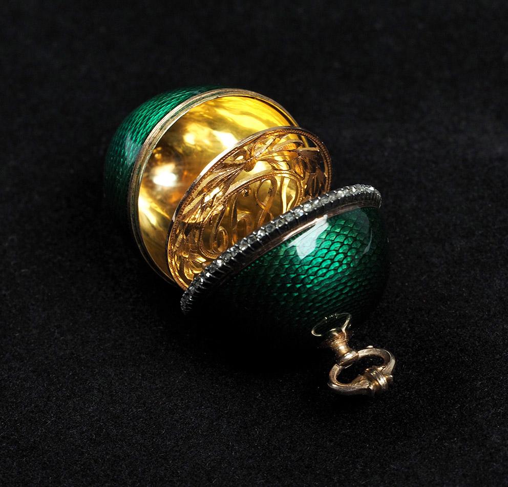 Золотое пасхальное яйцо из коллекции императрицы Марии Федоровны продано  за 67,5 млн рублей на аукционе  «Литфонда»