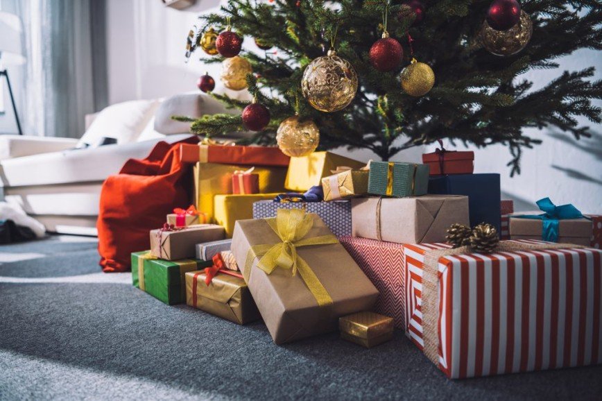 Подарки на Новый год: что подарить, о чем забыть, где купить и как сэкономить