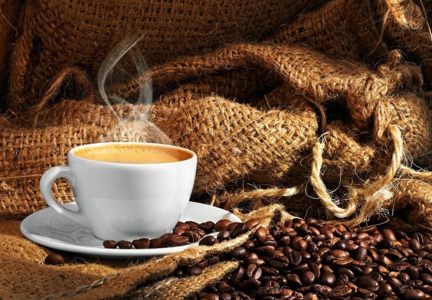 Шесть напитков, которые заряжают энергией и бодрят не хуже кофе
