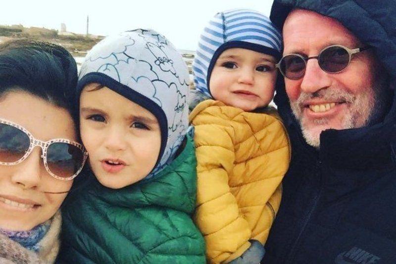 Александр Гордон и Нозанин Абдулвасиева с детьми