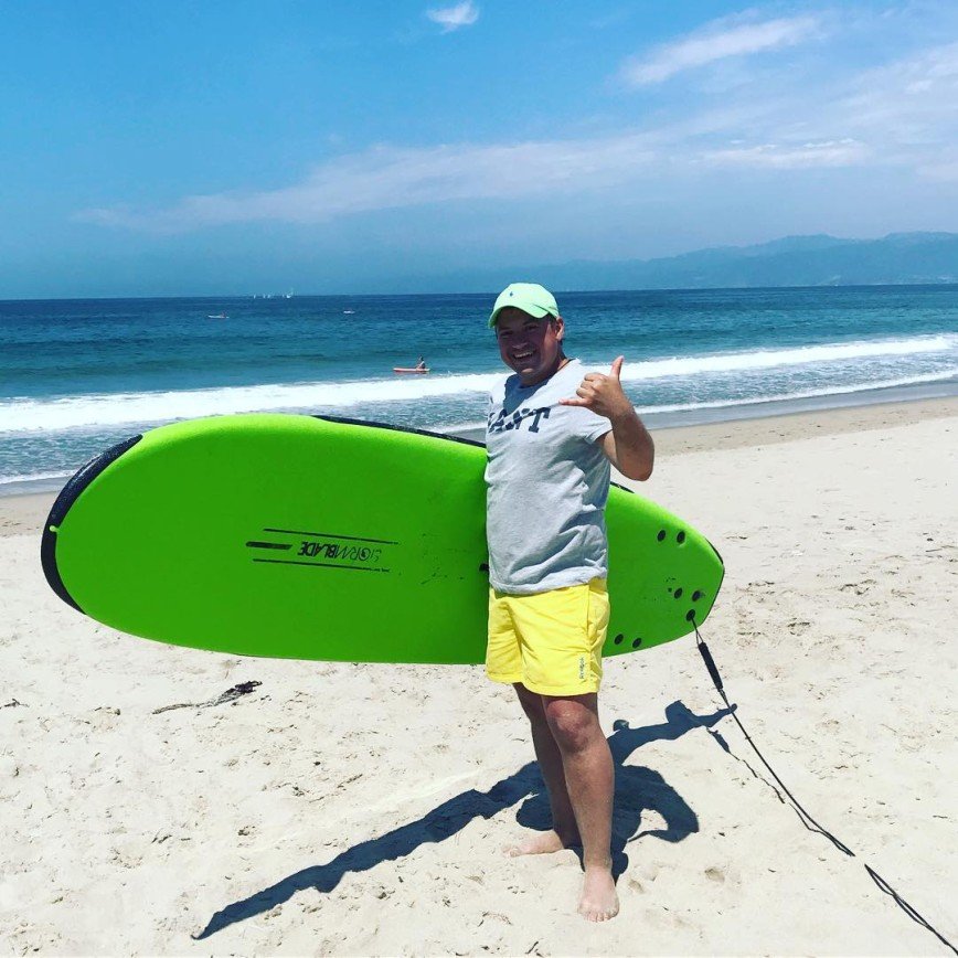 «Поймал волну»: Андрей Гайдулян увлекся серфингом