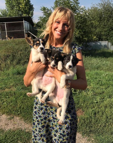 "Пора менять кошечек и кроликов на мужчин": подписчики озаботились личной жизнью Леси Никитюк