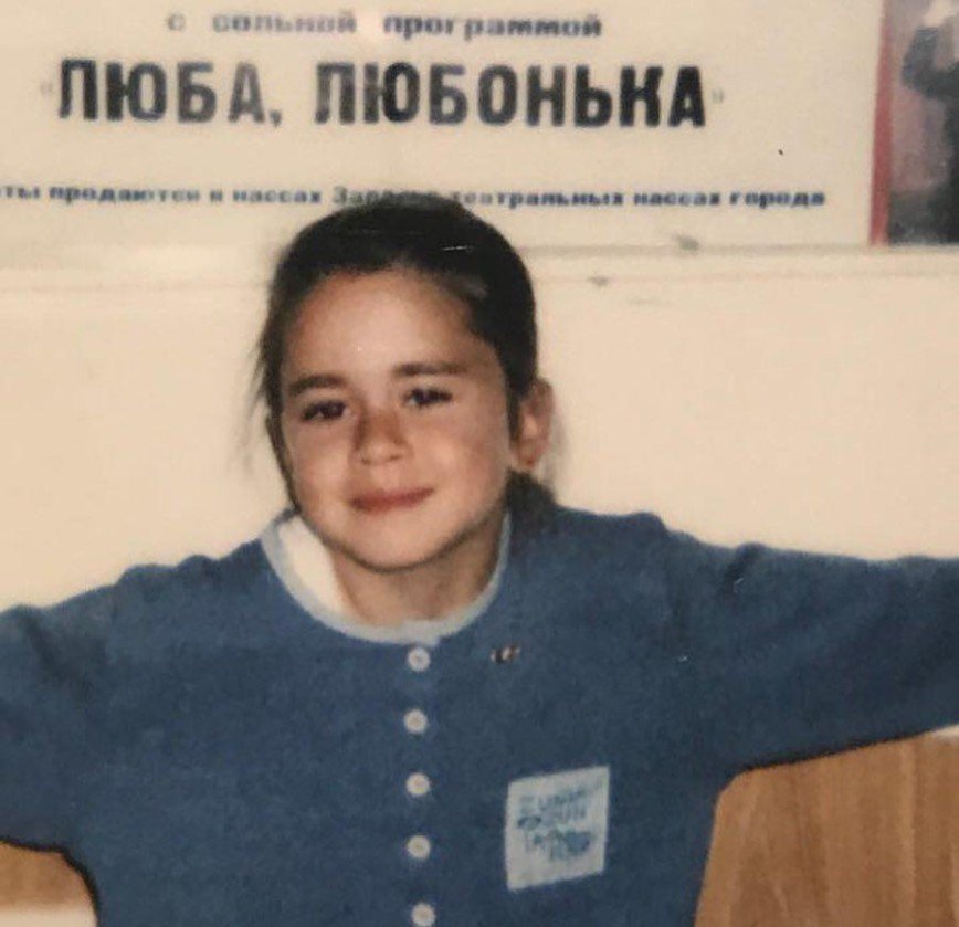 Любовь Успенская показала архивное фото своей дочки
