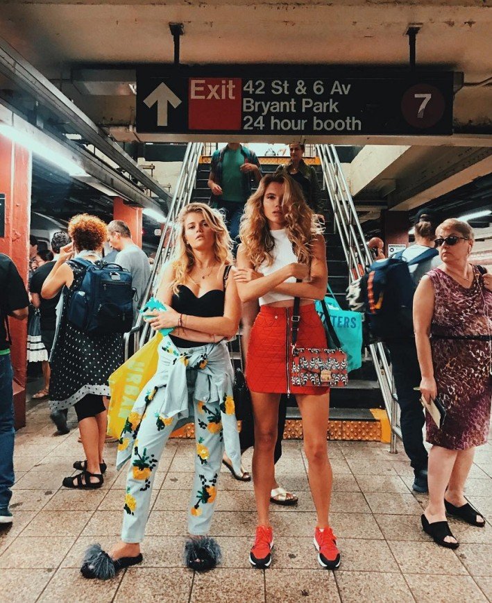 "Женщина в леопарде из Балашихи" оказалась в метро Нью-Йорка
