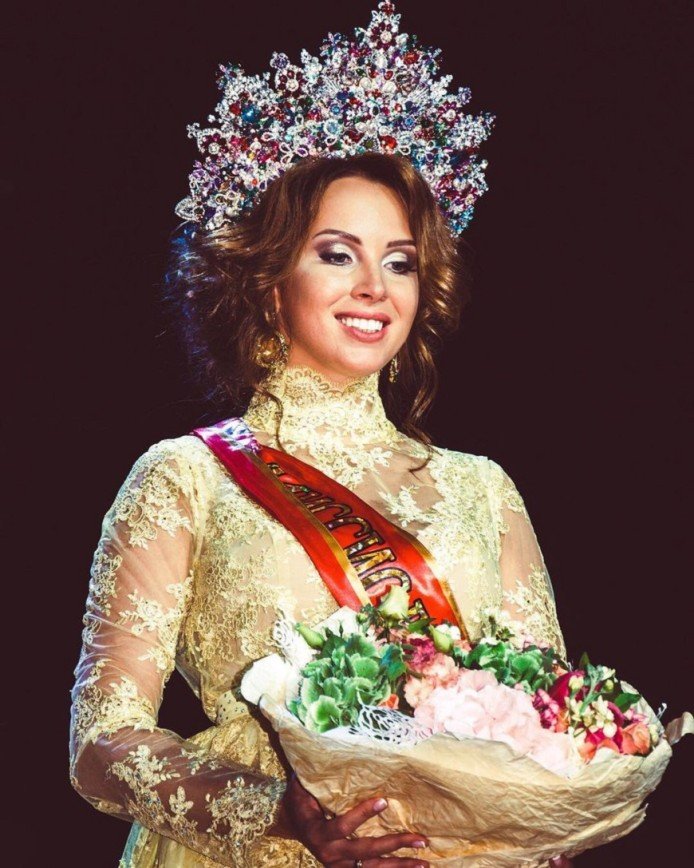 Полина Диброва рассказала, сколько заплатила за конкурс "Миссис Россия 2017"