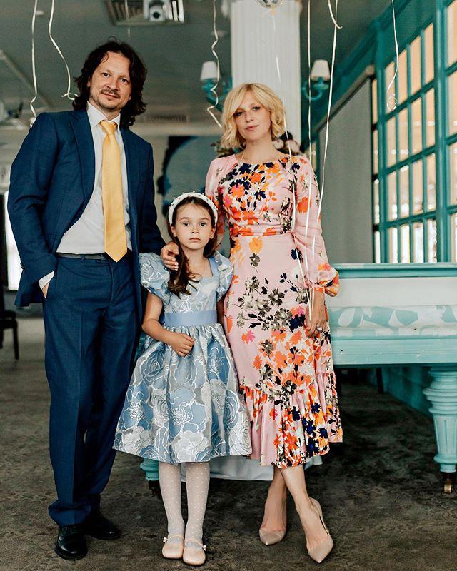 Ирина Гринева с мужем Максимом Шабалиным и дочерью Василисой 
