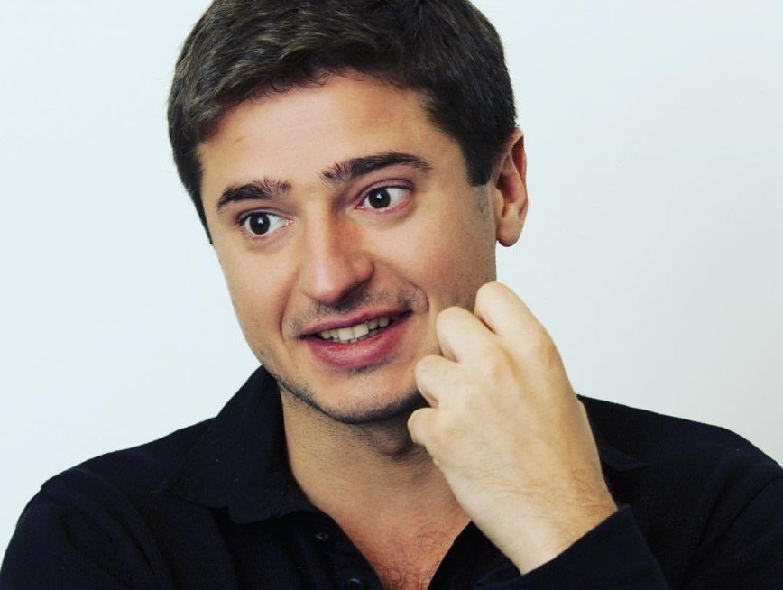 Актер Иван Стебунов готовится к свадьбе и мечтает о детях