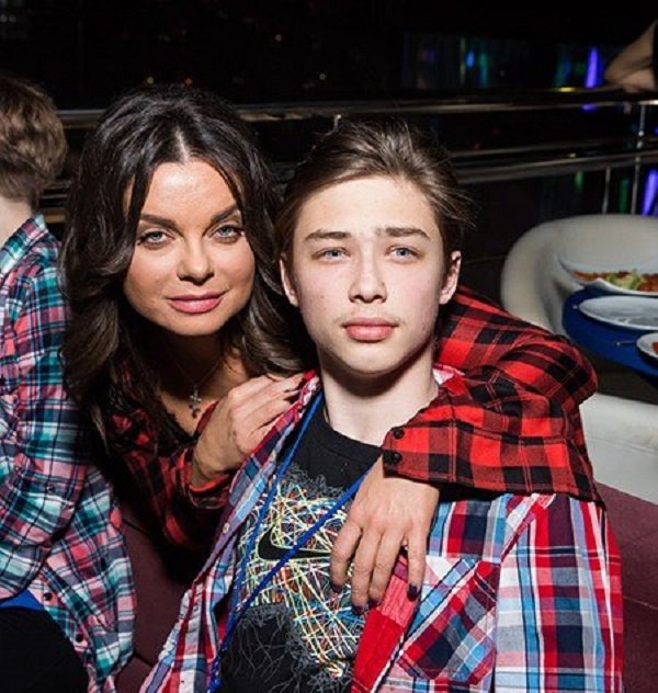 16-летний сын Наташи Королевой выступил на сцене Кремля с мамой