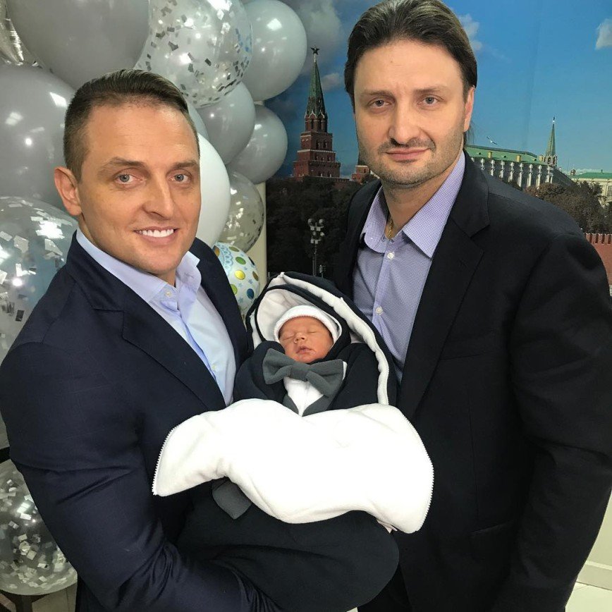 «Маленький джентельмен»: Эдгард Запашный показал новорожденного сына
