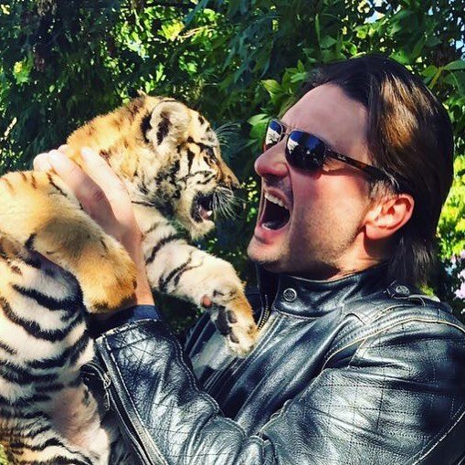 Эдгард Запашный предлагал сняться с его сыном в костюме тигра 