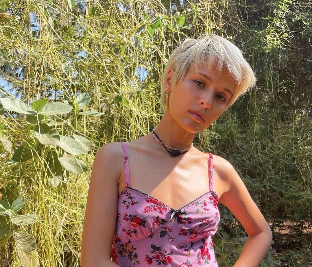 Самая сексуальная россиянка Любовь Аксенова похвасталась стройной фигурой в купальнике