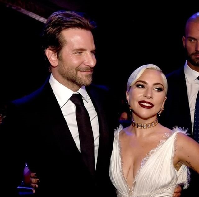 Леди Гага впервые прокомментировала слухи о романе с Брэдли Купером