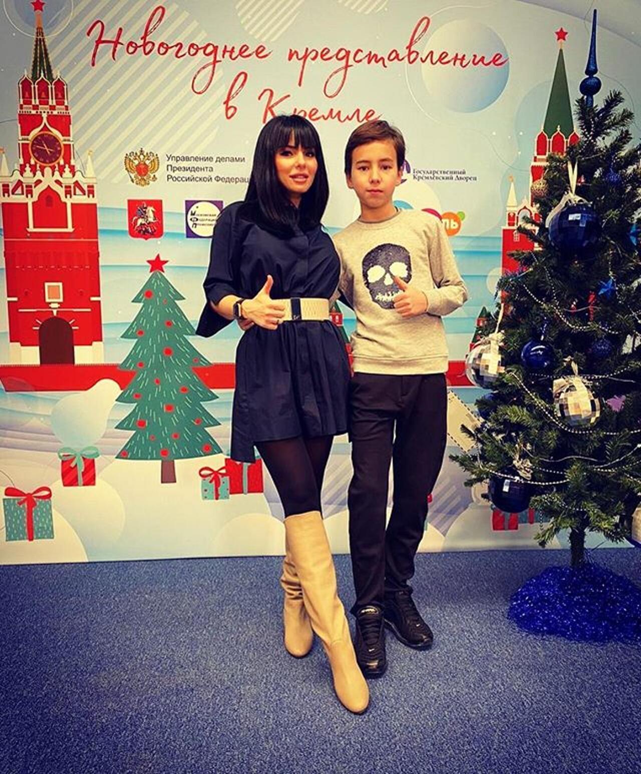 Певица Юлия Волкова с сыном Самиром