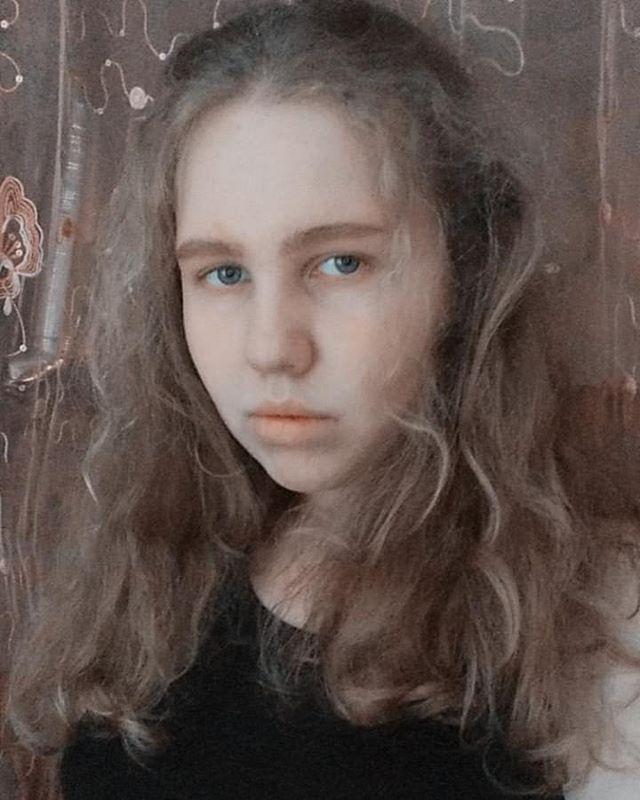 16-летняя художница Анастасия Ковтун