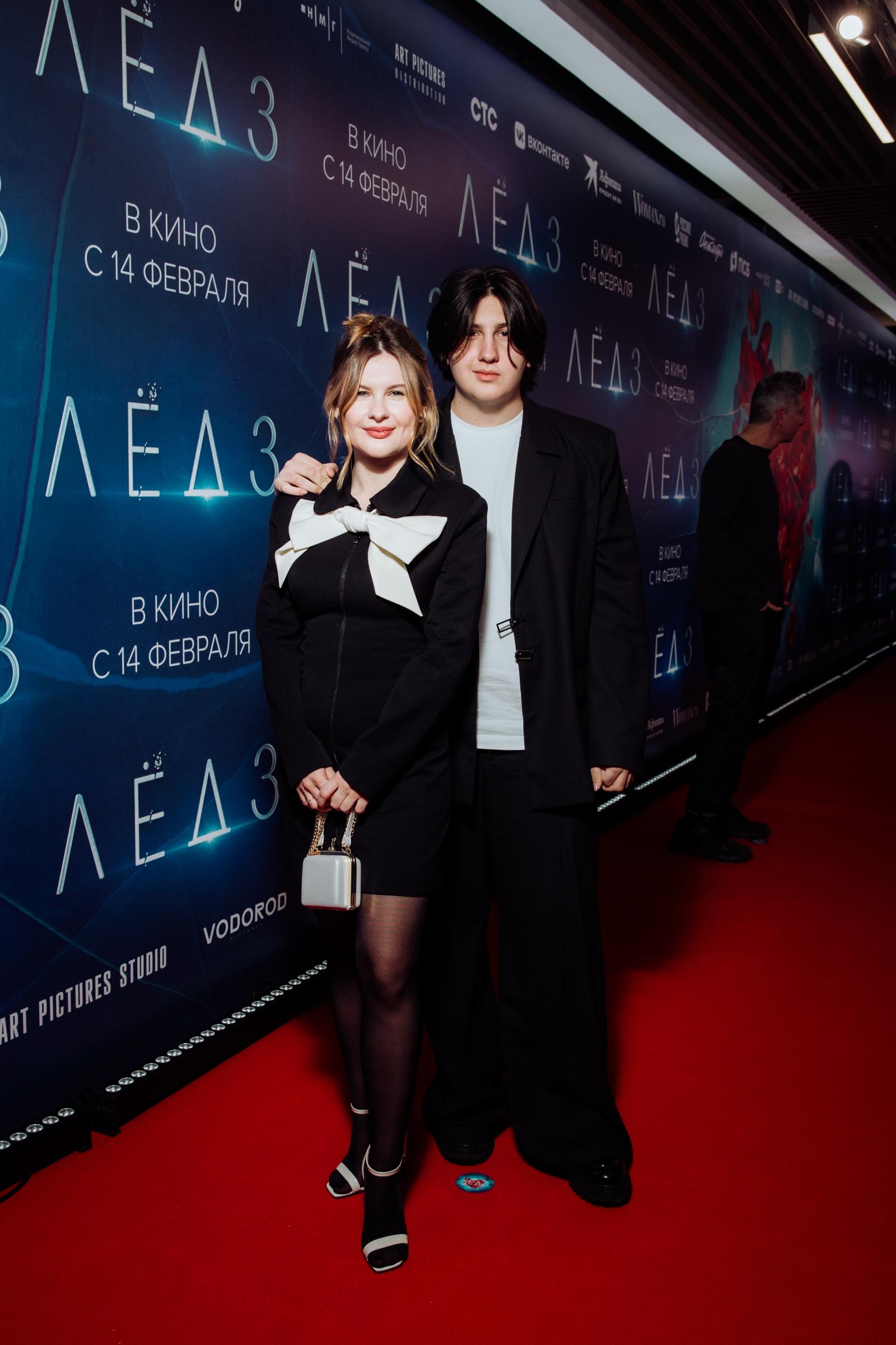 Анна Цуканова-Котт с сыном Михаилом