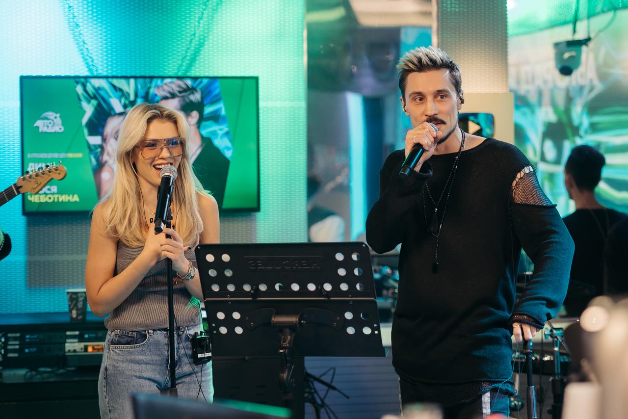 Дима Билан и Люся Чеботина устроили живую премьеру трека Секрет на двоих