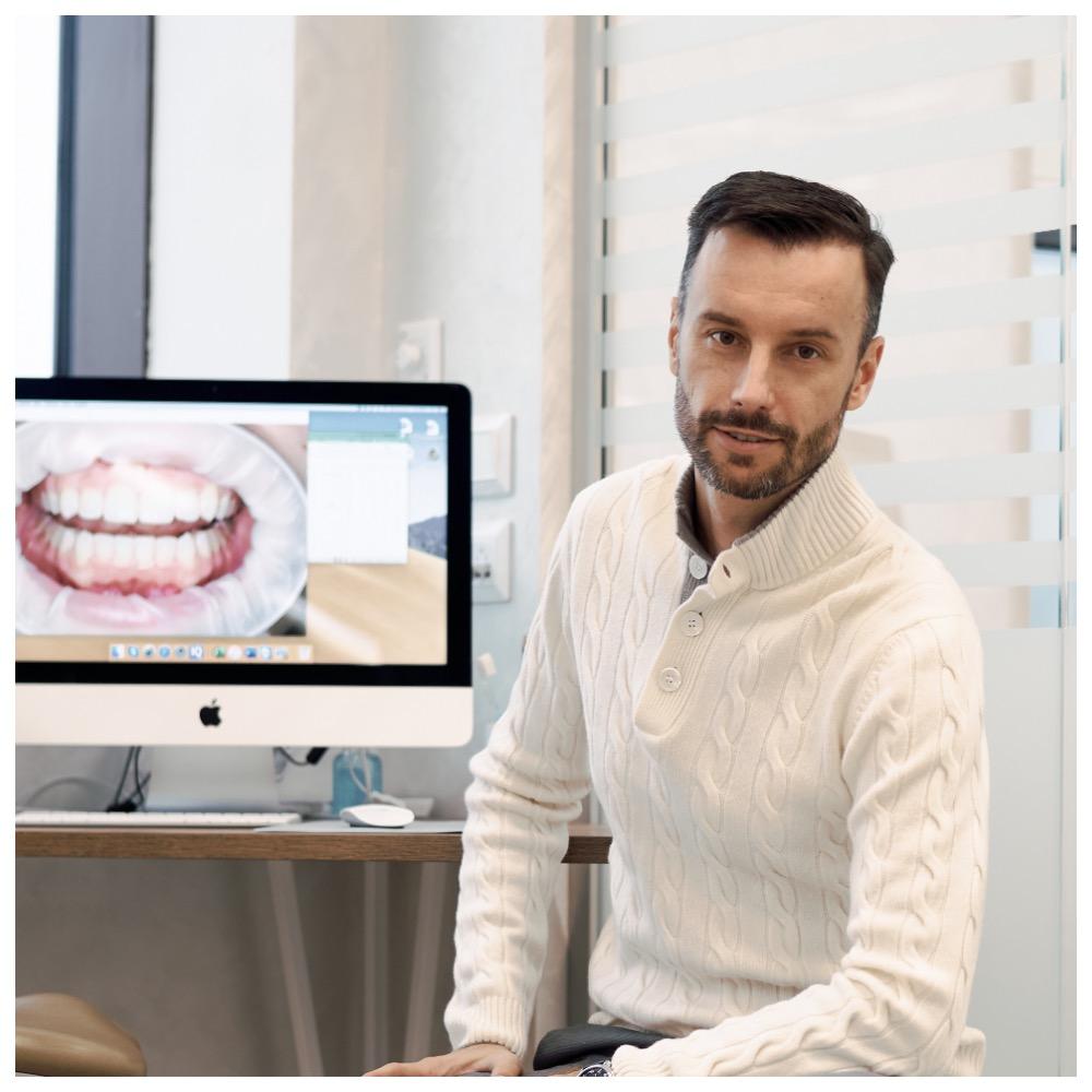 Андрей Жук — Врач-стоматолог ортодонт, кандидат медицинских наук
