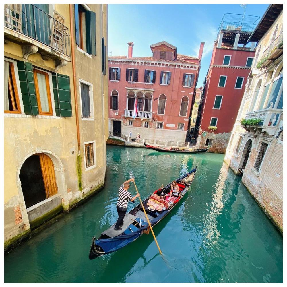 Преступление под звездным небом Венеции: два французских туриста угнали гондолу 
