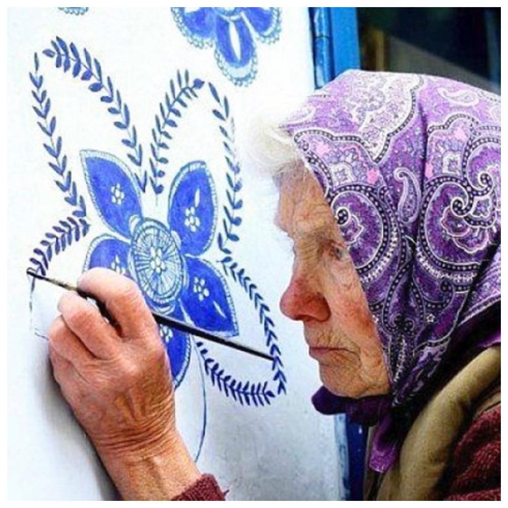 94-летняя жительница Чехии превратила маленькую деревню в персональную художественную галерею 