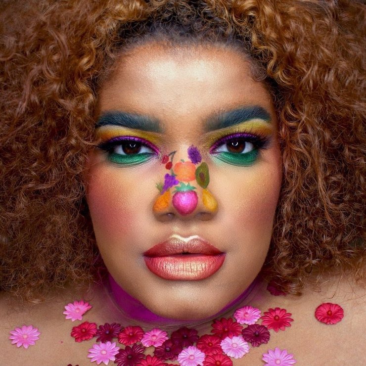 «Это настоящая революция в макияже»: бьюти-блогеры начали украшать нос рисунками