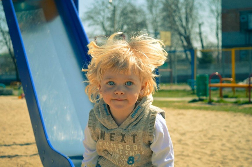 Взрослые разборки на детской площадке: надо ли вмешиваться в конфликты детей