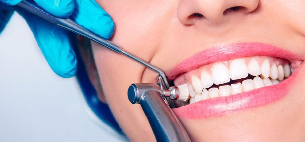 Клиническое отбеливание является абсолютно безопасным для зубной эмали