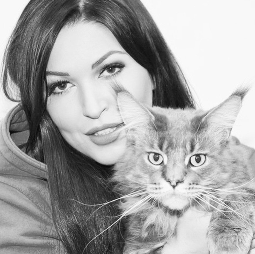 «Плачем»: Ирине Дубцовой придется расстаться с любимыми кошками