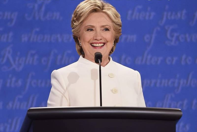 Хиллари Клинтон сыграла своего двойника в комедийном сериале