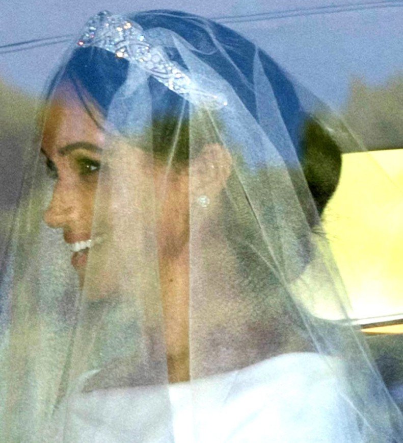 «Настоящая принцесса!»: Меган Маркл показала роскошный свадебный образ