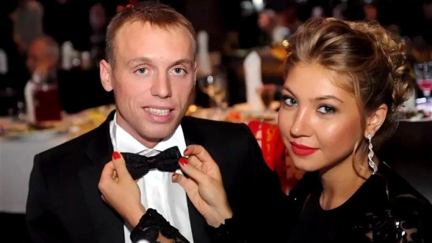 Жена Дениса Глушакова прокомментировала его угрозы 