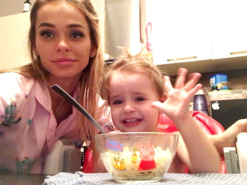 «Мермиселька!»: дочка Анна Хилькевич ест только макароны