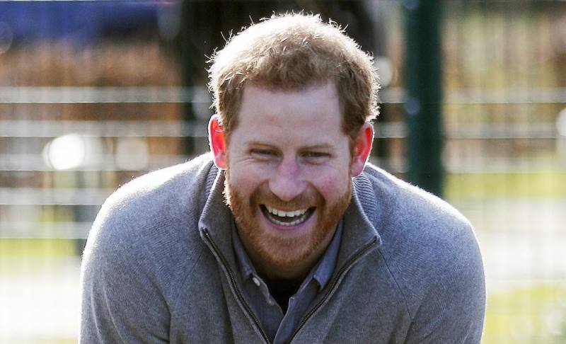 «Красавчик!»: принца Гарри признали самым привлекательным мужчиной королевской семьи