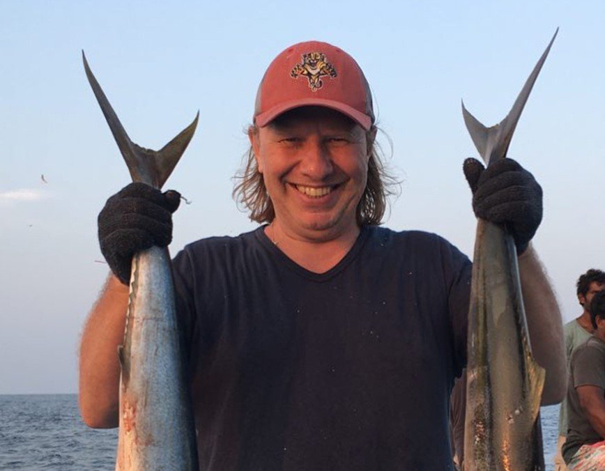 «Мальчишеские развлечения»: Виктор Дробыш учит сына рыбачить