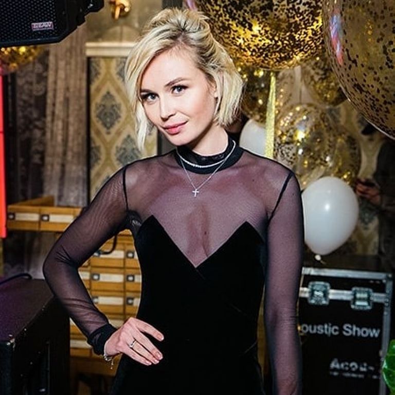 «Хорошо, что нет номинации лучшая грудь»: Полина Гагарина пошутила о себе