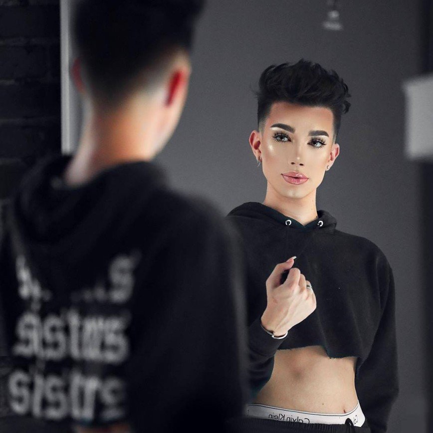 Бьюти-блогер – мужчина: парни, которые делают макияж круче девушек 