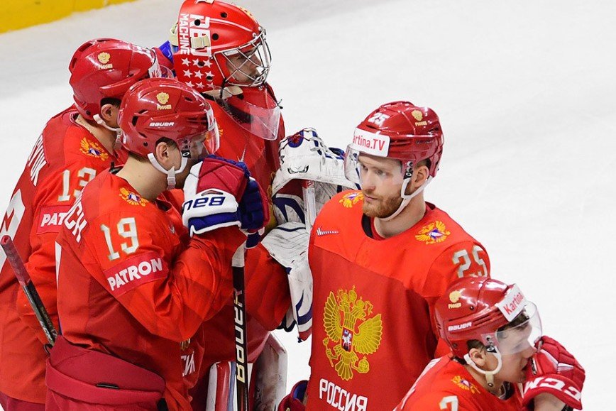 «Имели все шансы»: хоккеисты сборной России проиграли Канаде в четвертьфинале ЧМ