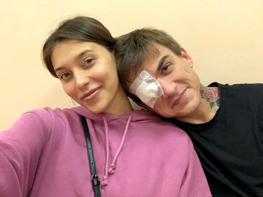 Влад Топалов получил травму глаза, прикрыв собой беременную Регину Тодоренко 