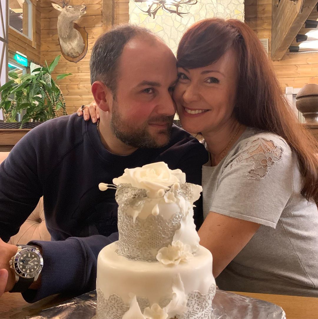 Нонна Гришаева поздравила мужа с кружевной свадьбой креативным подарком