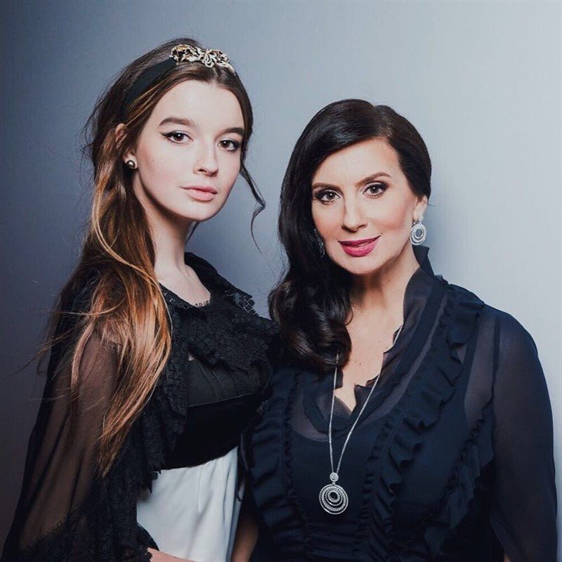 «Все впереди»: Екатерина Стриженова поздравила дочь с 17-летием