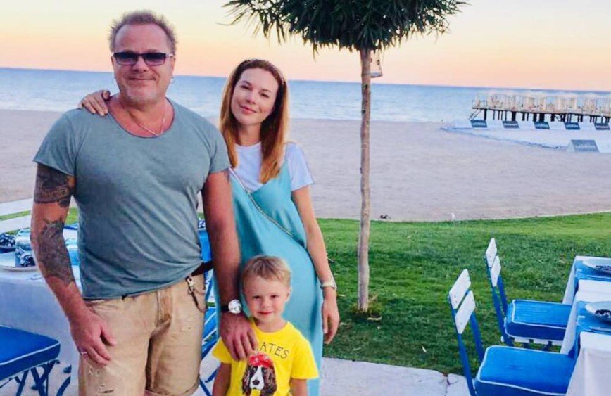 Владимир Пресняков и Наталья Подольская вместе с сыном насыщенно проводят отпуск в Турции 
