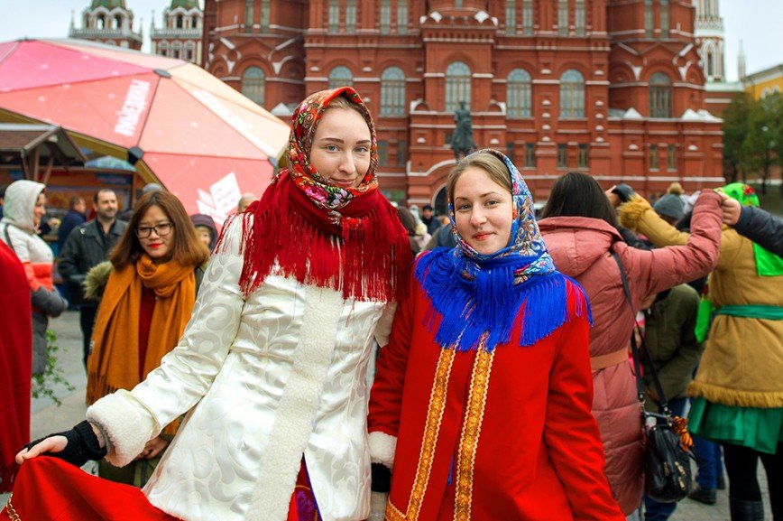 Фестиваль "День народного единства": в 13 бесплатных экскурсиях по Москве смогут поучаствовать почти 800 человек