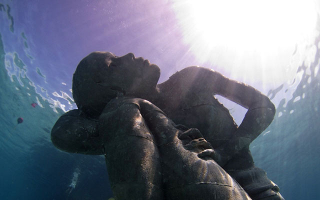 Ocean Atlas - грандиозная подводная скульптура